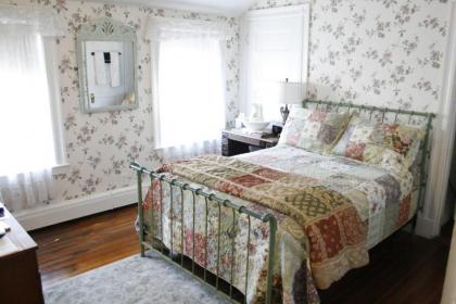 The Coolidge Corner Guest House: A Brookline Bed and Breakfast Massachusetts